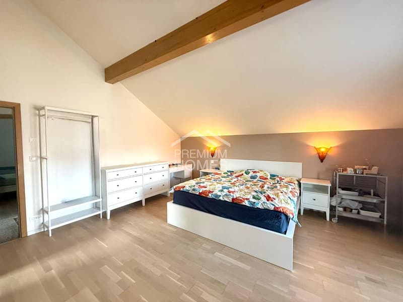 Traumdomizil mit Whirlpool, Solaranlage & viel Platz in Thielle (3)