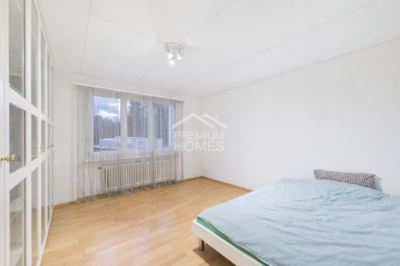 Grosszügiges Einfamilienhaus mit grosser Terrasse, modernem Wohnkomfor (8)