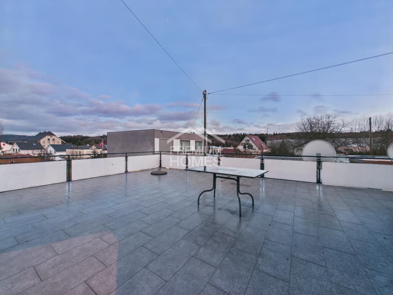 Grosszügiges Einfamilienhaus mit grosser Terrasse, modernem Wohnkomfor (12)