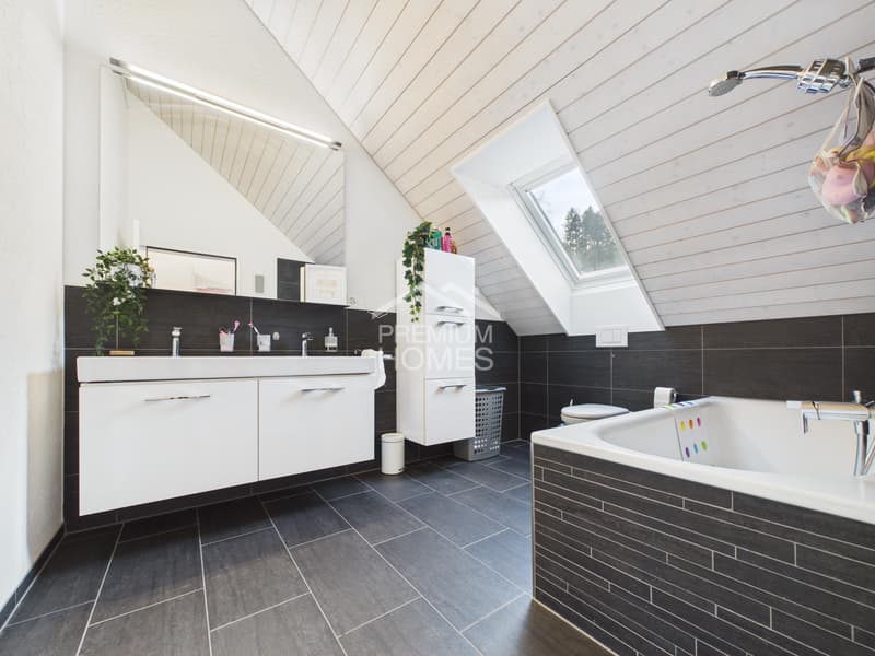 RESERVIERT (10)
