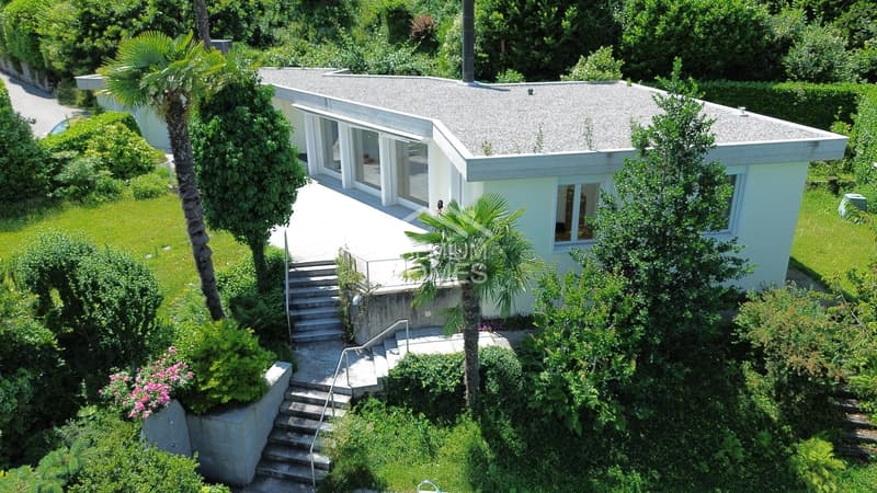Residenza di lusso con privacy e vista sul lago (3)