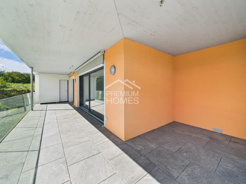 Moderne 4.5-Zimmer-Oase mit sonniger XXL-Terrasse (6)