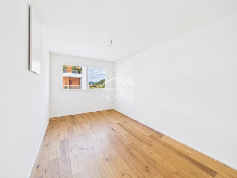 Moderne 4.5-Zimmer-Oase mit sonniger XXL-Terrasse (2)