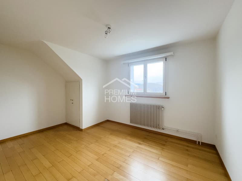 RESERVIERT (4)