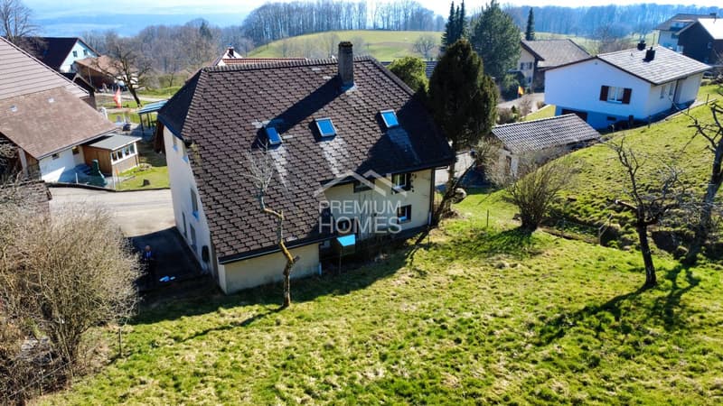 Rareté avec vue lointaine : MFH avec réserve de terrain à bâtir et vue sur la montagne (2)