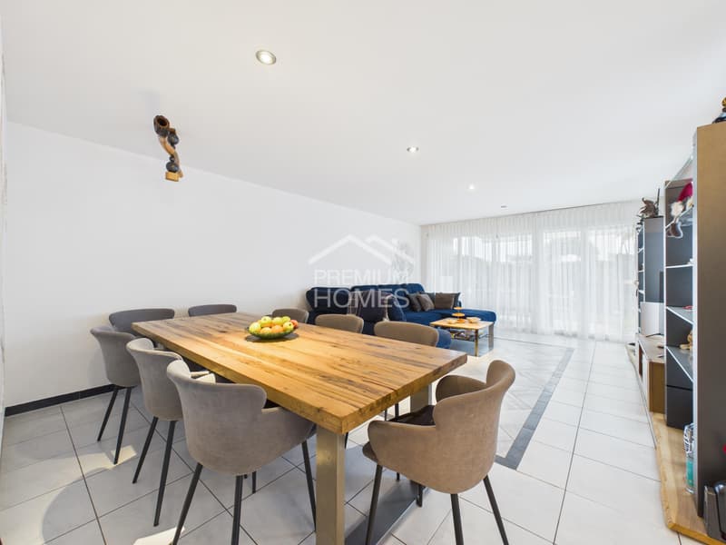Moderne Gartenwohnung mit Kochinsel, Weinschrank & viel Licht (3)