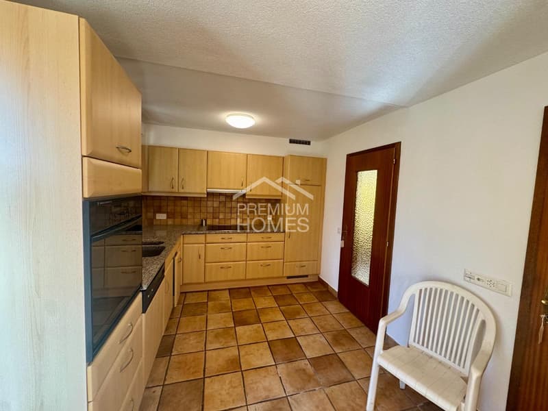 Einfamilienhaus mit Baubewilligung und Projekt (3)