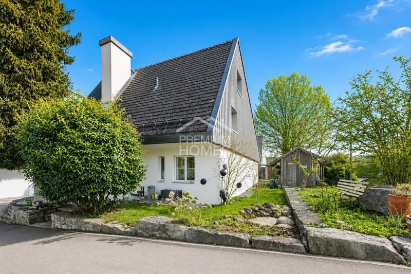 Familienparadies mit Einliegerwohnung und viel Platz (1)