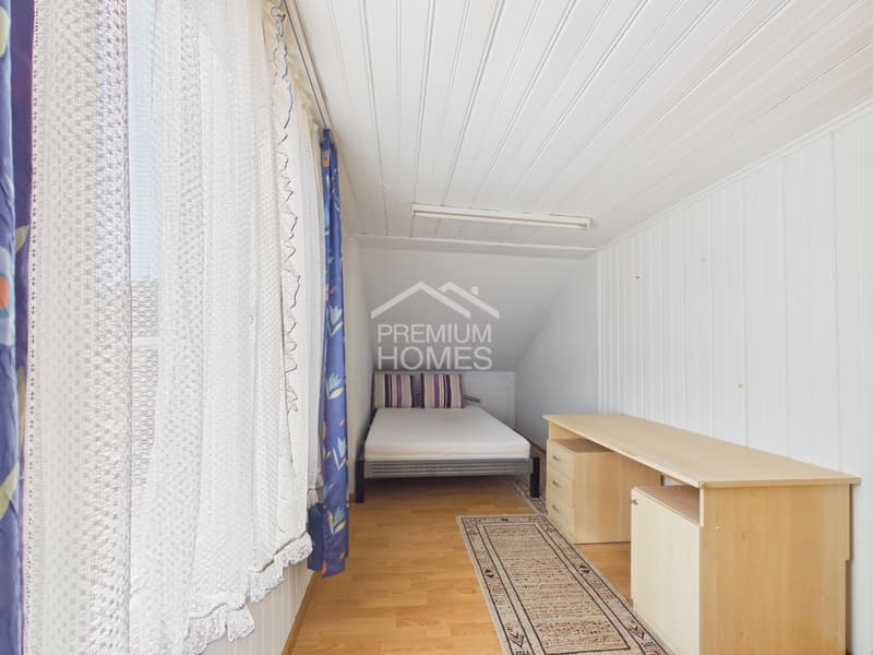 Einfamilienhaus mit Gewerbe mit grossem Potenzial! (11)