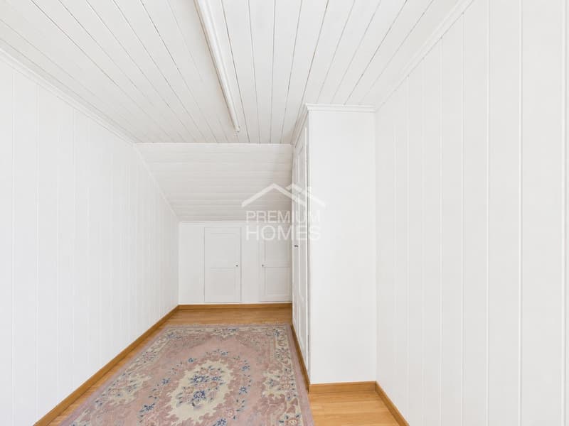 Einfamilienhaus mit Gewerbe mit grossem Potenzial! (8)