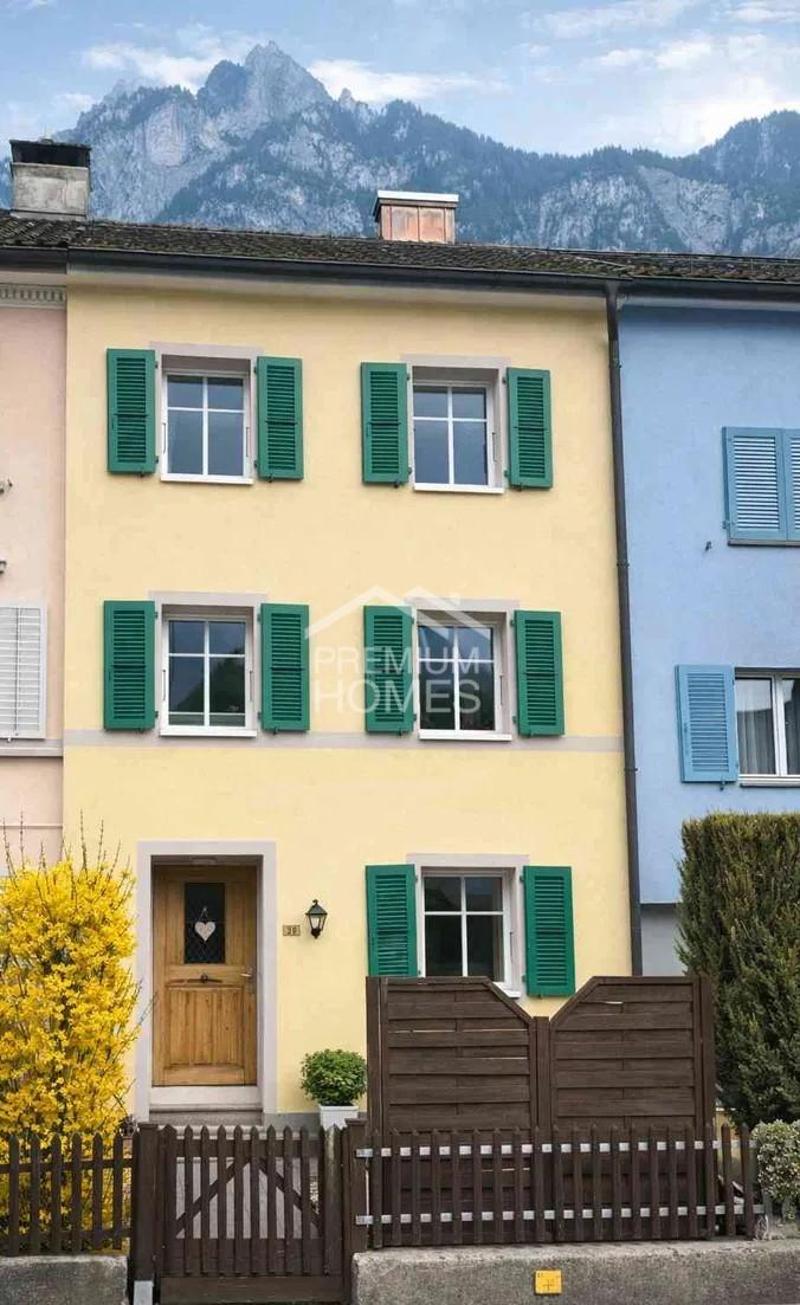 Modernes Wohnen in traditionellen Haus (1)