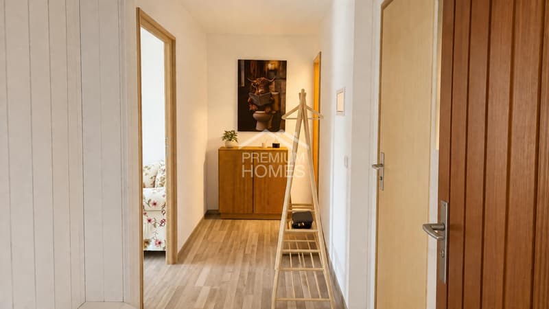 Charmantes Alpen-Apartment mit Bergpanorama (2)
