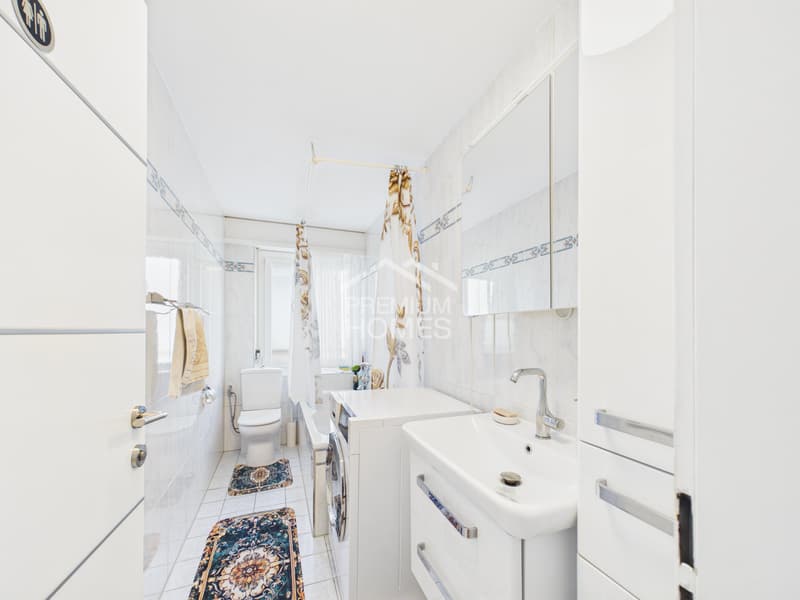 Modernes Wohngefühl mit viel Platz im Herzen von Goldau (5)