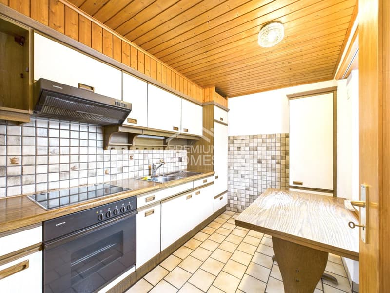 Doppeltes Potenzial: Ein Haus bezugsbereit, eines zur Neugestaltung (8)