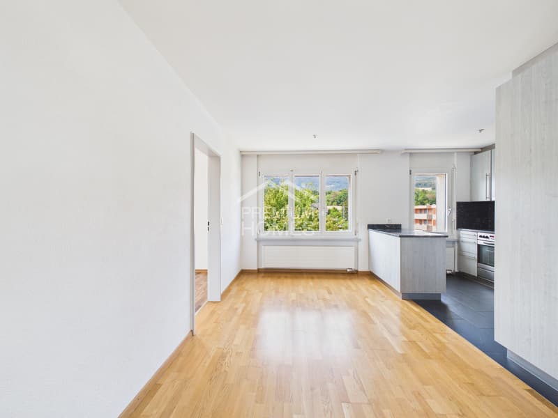 Attraktive 3½-Zimmer-Wohnung mit Gemeinschaftspool (4)