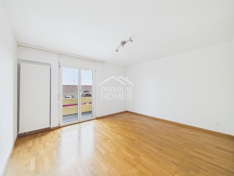 Attraktive 3½-Zimmer-Wohnung mit Gemeinschaftspool (7)
