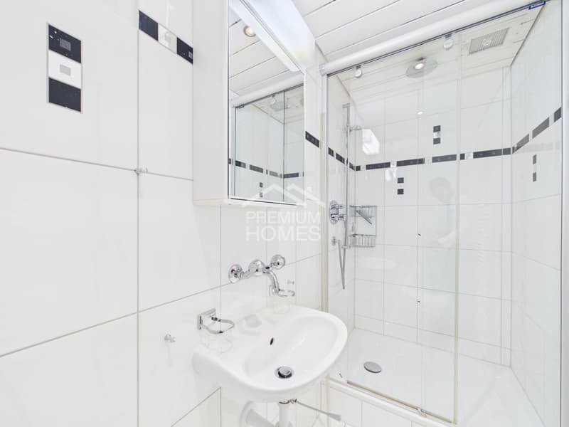 Attraktive 3½-Zimmer-Wohnung mit Gemeinschaftspool (9)