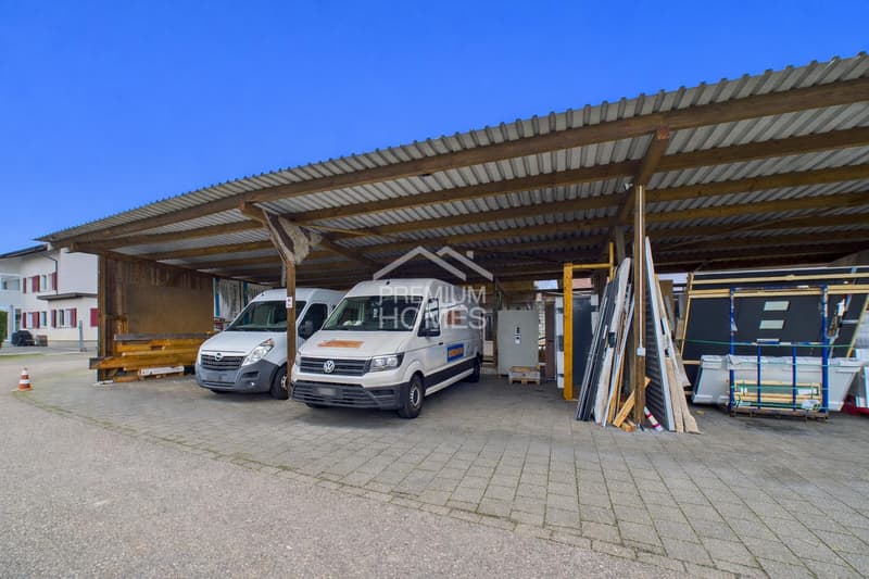 Grosszügige Gewerbeliegenschaft mit Wohnhaus (7)
