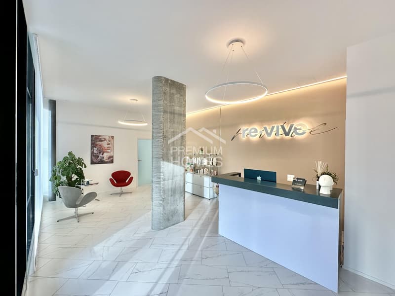 Moderner Salon an zentraler Lage (1)