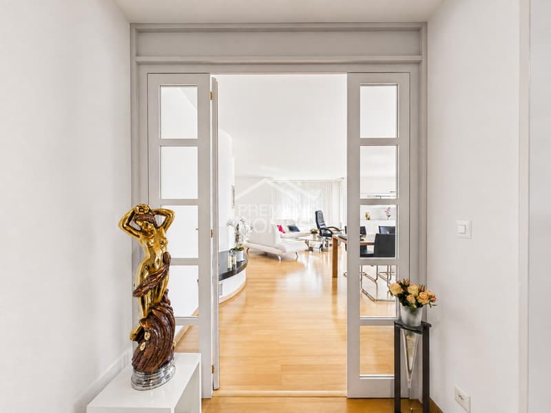 Ruhiges Wohnen im Luxusquartier von Cham (2)