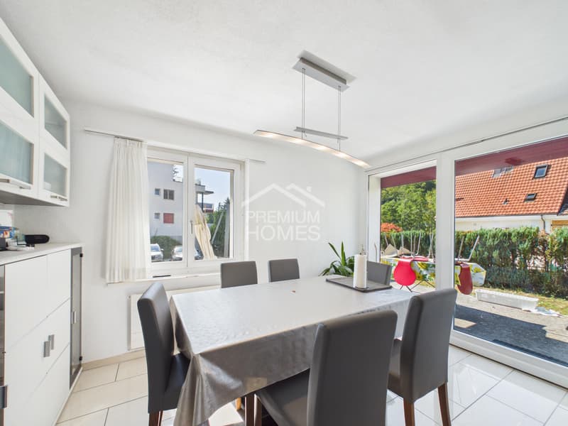Familienhaus mit grosszügigem Grundstück (4)
