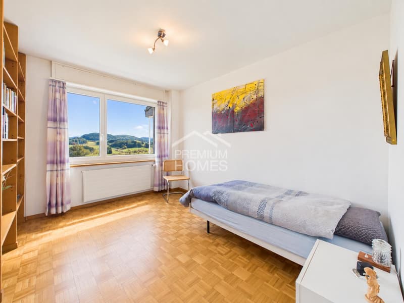 Einmalige Lage trifft auf grosszügiges Wohnhaus! (9)