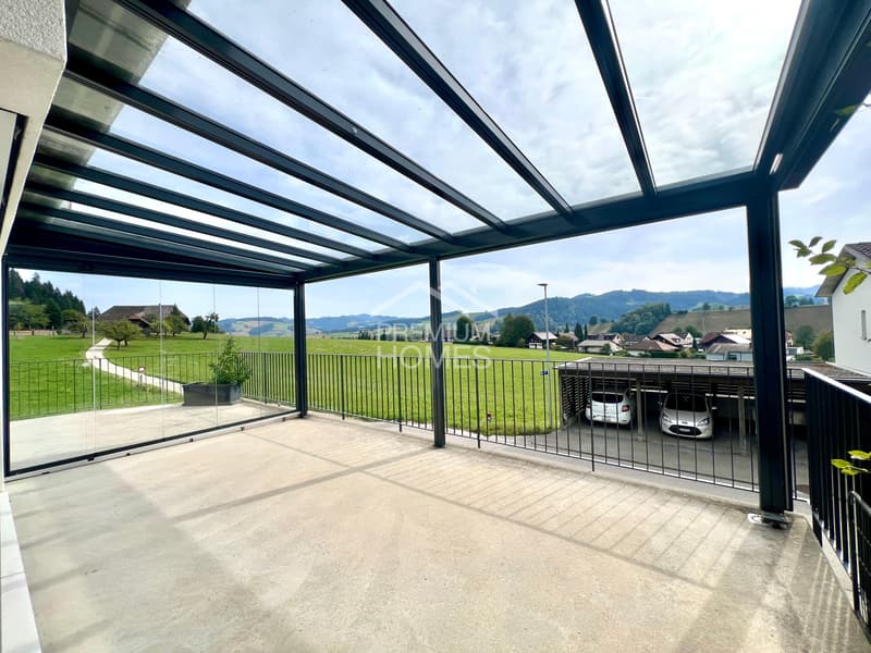 Freistehend, modern und mit traumhaftem Weitblick (4)