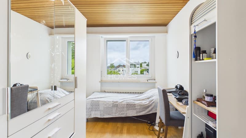 Traumhaftes Familienhaus mit Cheminée und sonnenverwöhntem Garten (8)