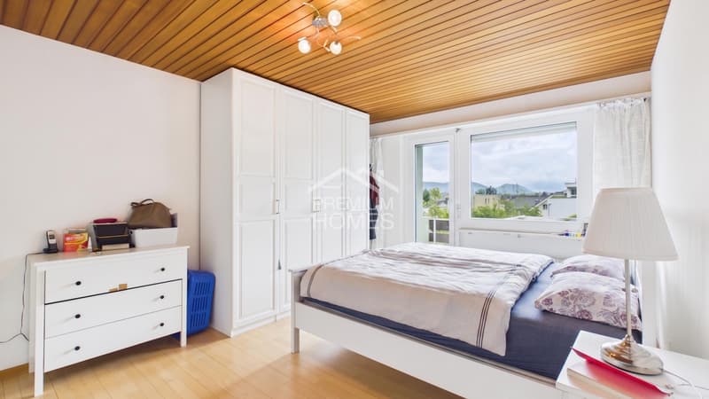 Traumhaftes Familienhaus mit Cheminée und sonnenverwöhntem Garten (10)