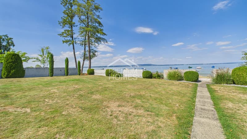 WO DER GARTEN ENDET UND DER BODENSEE BEGINNT (1)