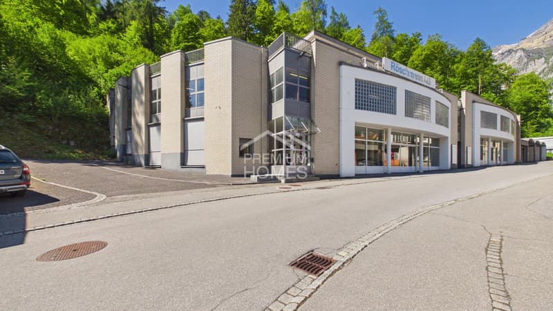 Autohaus Gewerbefläche mit Showroom oder Rendite (1)