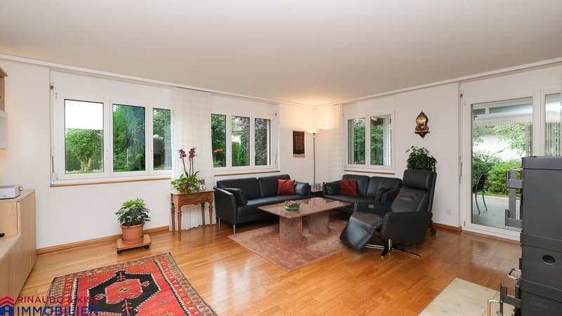 Gepflegte Familienresidenz mit Wintergarten und sonniger Gartenanlage (6)