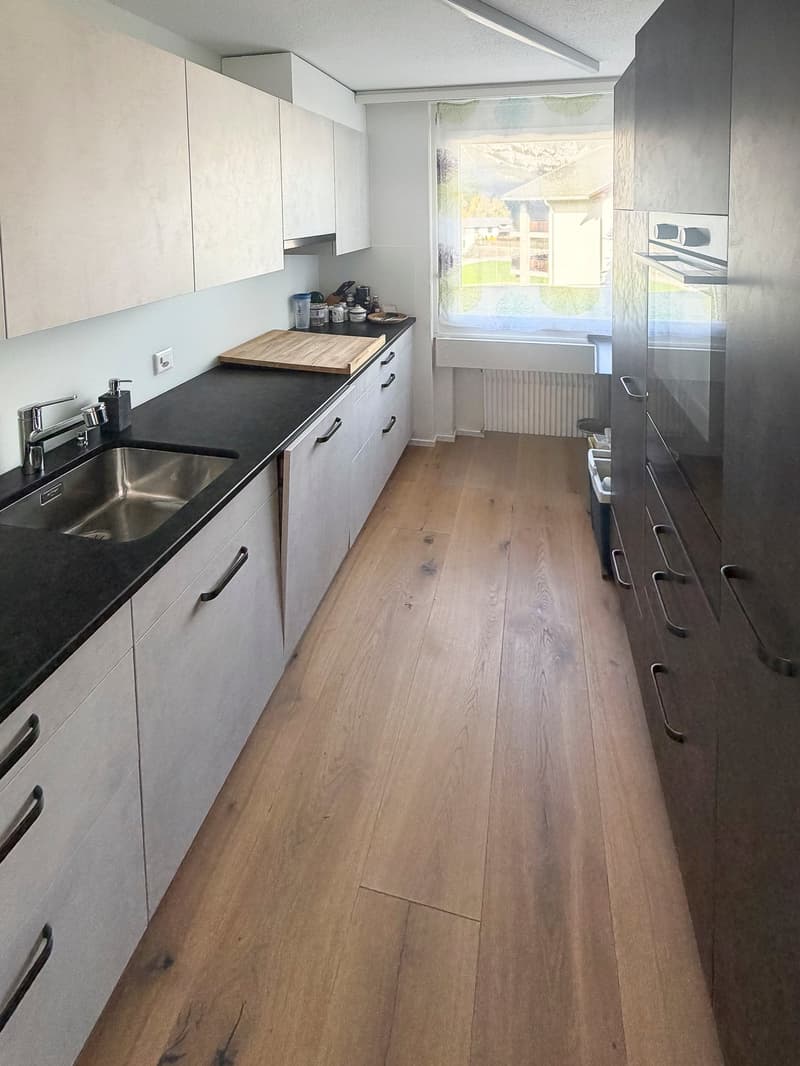 Charmante, komplett renovierte 2-Zimmer-Ferienwohnung in Flims (8)