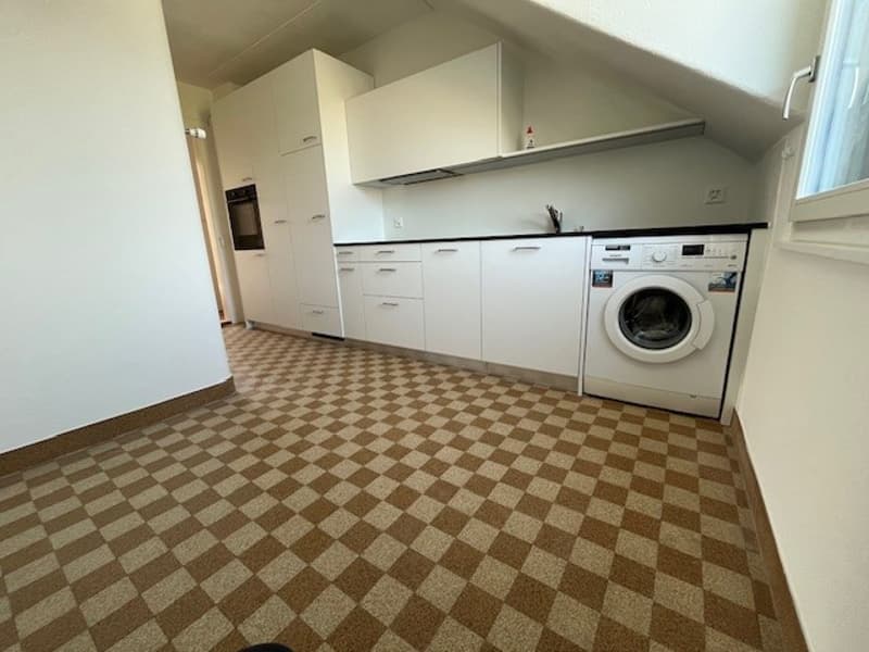 Neu renovierte 1.5 Zimmerdachwohnung in Ittigen zu vermieten! (2)