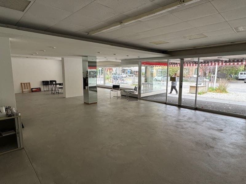 Attraktiver Laden / Praxis / Büroraum im Zentrum von Bümpliz zu vermieten! (2)