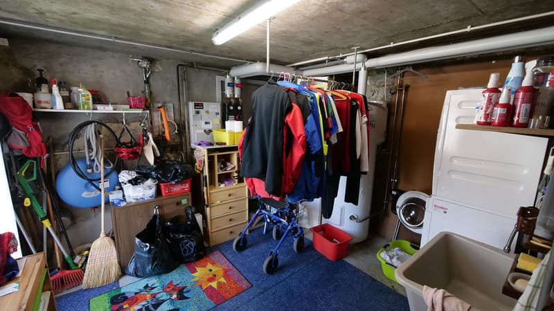 5.5 ZIMMER, GERÄUMIG, RUHIG GELEGEN, BEZAHLBAR UND MIT VIEL POTENTIAL (19)