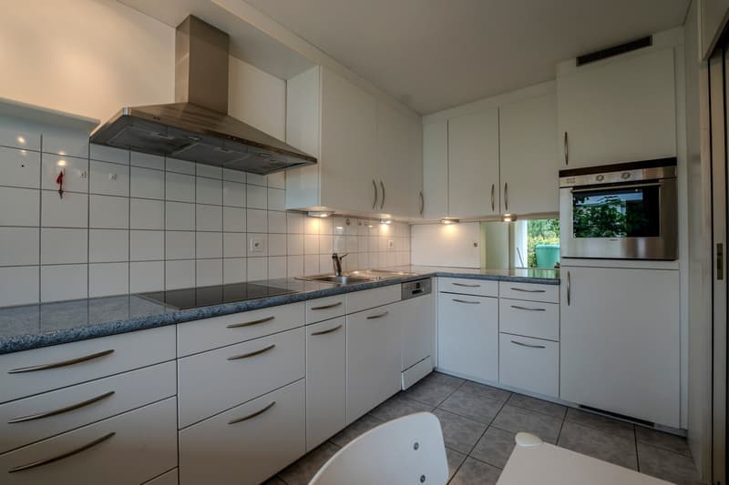 Spacieuse maison mitoyenne unifamiliale en droit de construction (5)