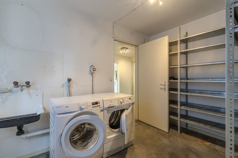 Spacieuse maison mitoyenne unifamiliale en droit de construction (8)