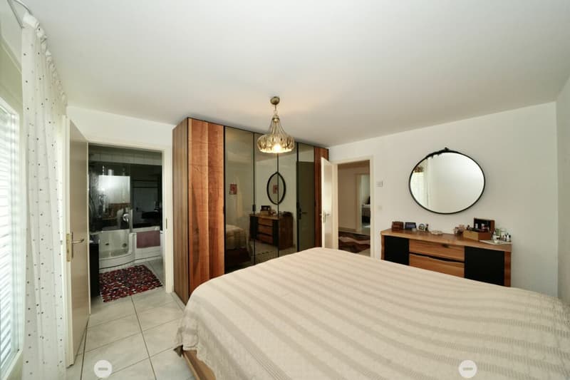 Schlafzimmer 1