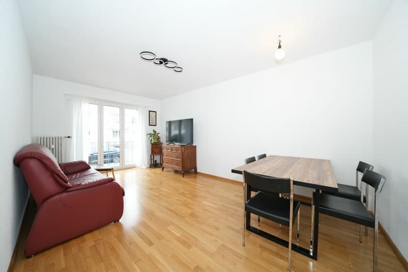 Appartement urbain confortable dans un quartier résidentiel bien entretenu (3)