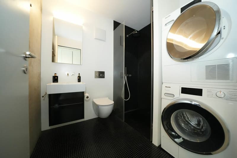 Hochwertige Wohnung an bester Lage mit separatem Büro (7)