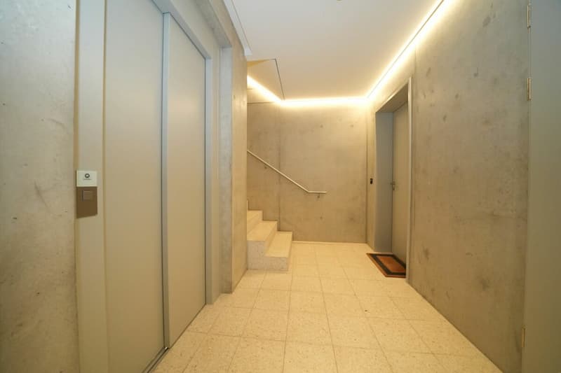 Hochwertige Wohnung an bester Lage mit separatem Büro (10)