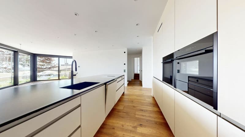 EXKLUSIVE 4.5 ZIMMER WOHNUNG MIT PANORAMA AUSSICHT UND GROSSEM AUSSENBEREICH (4)