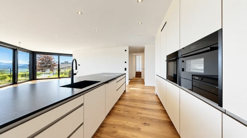 EXKLUSIVE 4.5 ZIMMER WOHNUNG MIT PANORAMA AUSSICHT UND GROSSEM AUSSENBEREICH (7)