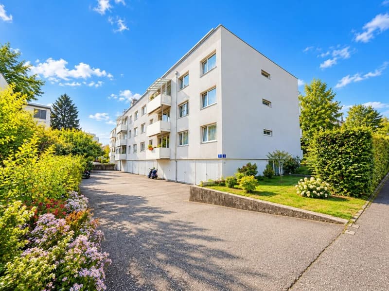 Zentral gelegene Wohnung mit Balkon und guter Besonnung (3)