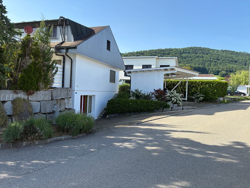 Charmantes Einfamilienhaus mit Pool in Stüsslingen (4)