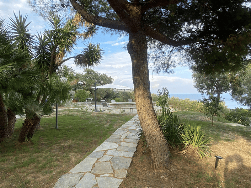 "In Ligurien Herbstsonne und winterlich milde Temperaturen an der italienischen Rivera geniessen" S (10)
