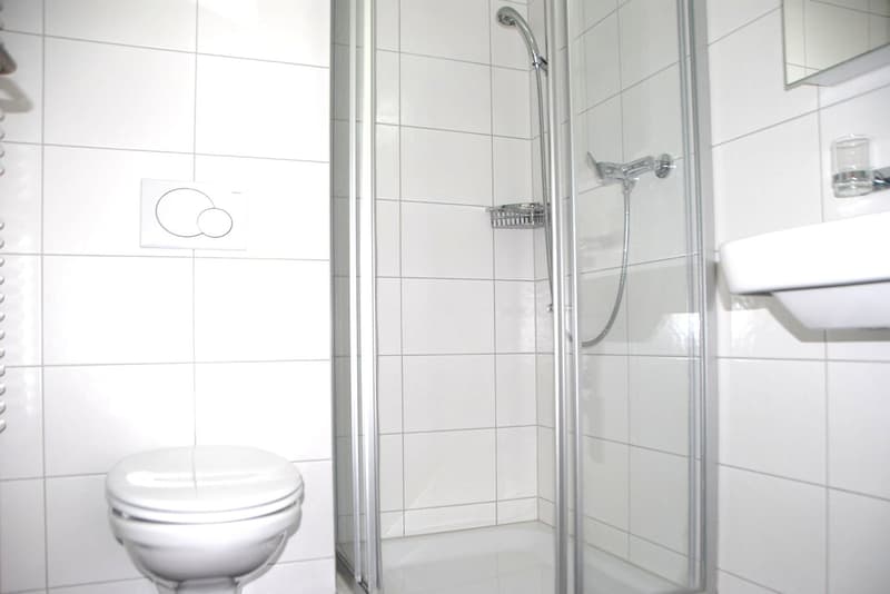 Einziehen und Wohlfühlen: Ihr neues Zuhause mit Balkon / Wintergarten-Feeling zu jeder Jahreszeit! (9)
