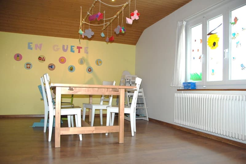 Charmantes Zweifamilienhaus mit Bauland (10)