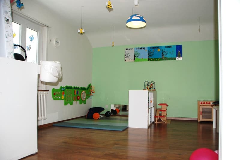 Charmantes Zweifamilienhaus mit Bauland (11)